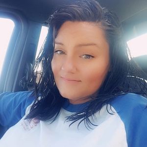 Meet your Posher, Cari